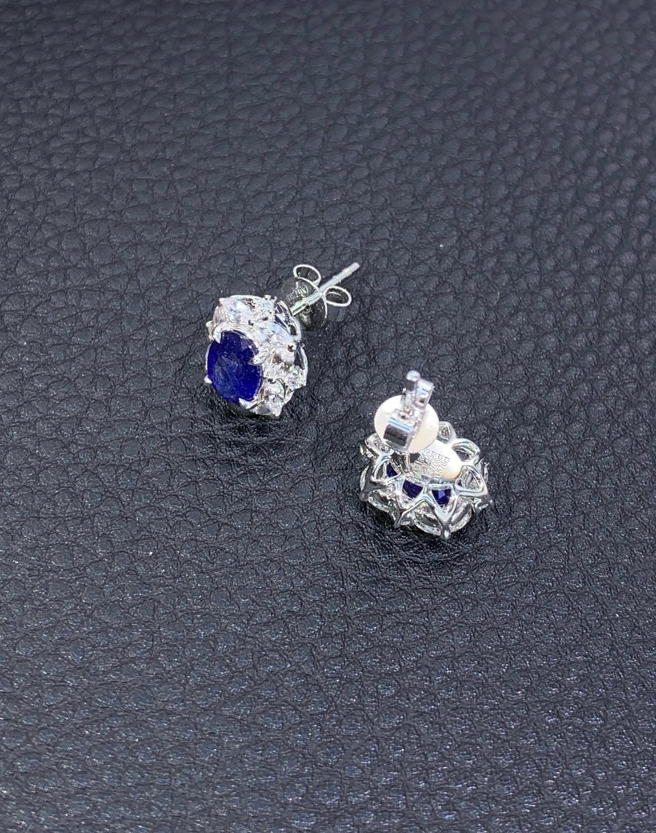 Natural Sapphire Earring Stud