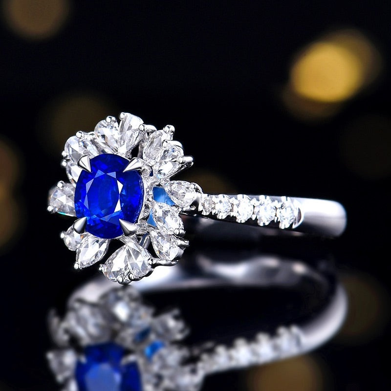 Natural Sapphire Ring with brilliant cut only 1 piece design