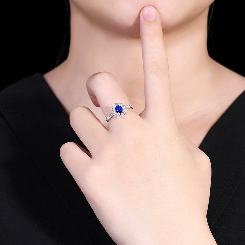 Natural Sapphire Ring with brilliant cut only 1 piece design