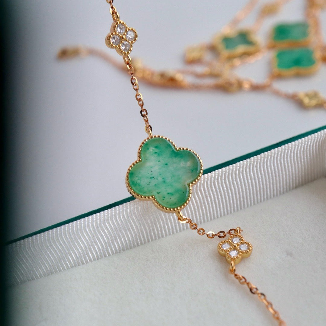Natural Chrysoprasus Four leaf clover shape bracelet