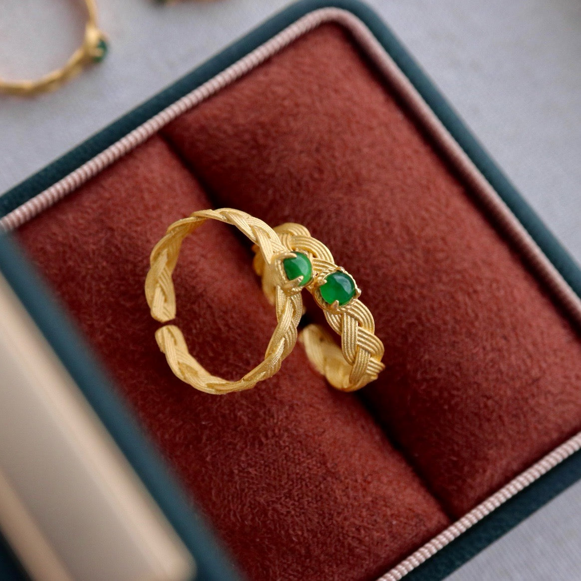 Natural Vivid green Chrysoprasus Ring