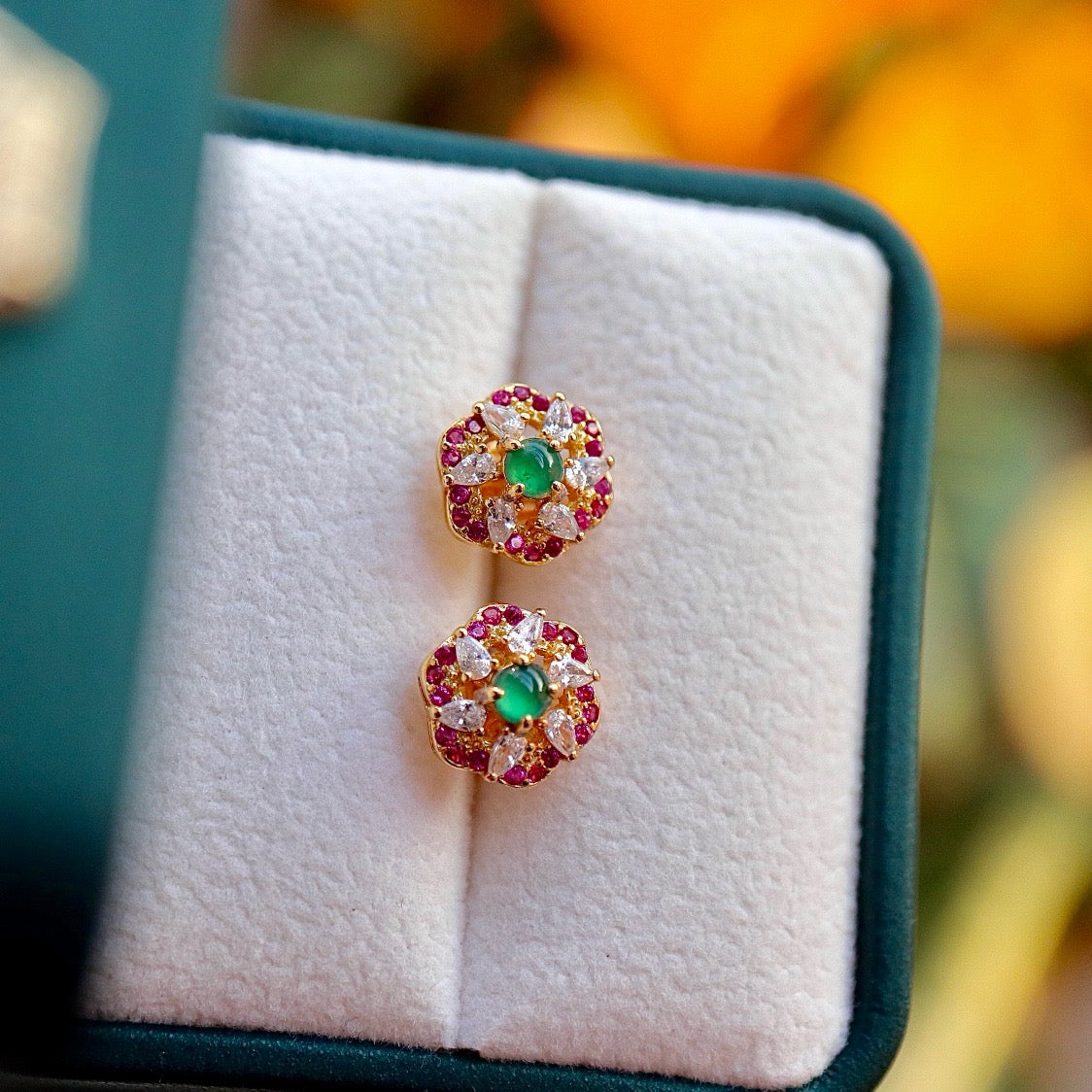 Natural Chrysoprasus vivid green flowershape earrings