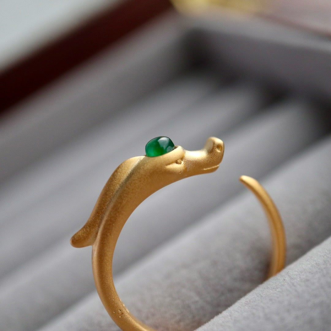 Dragon shape natural Chrysoprasus Ring