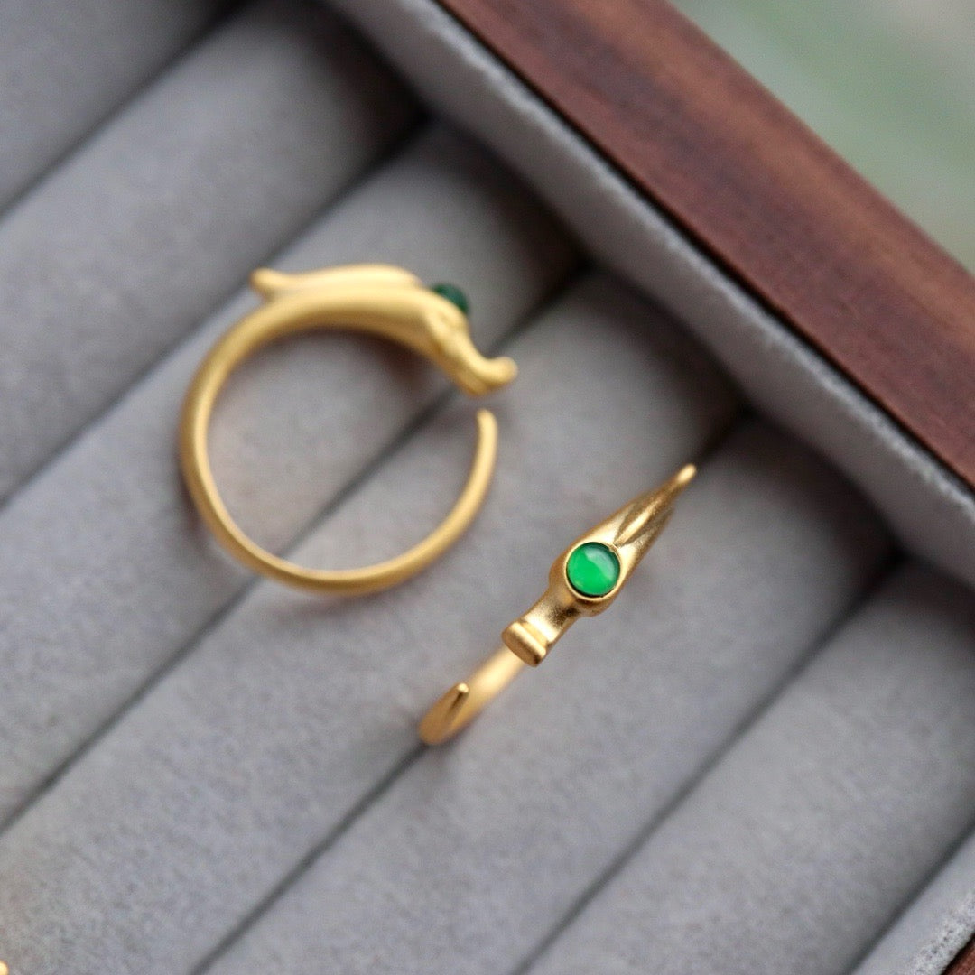 Dragon shape natural Chrysoprasus Ring