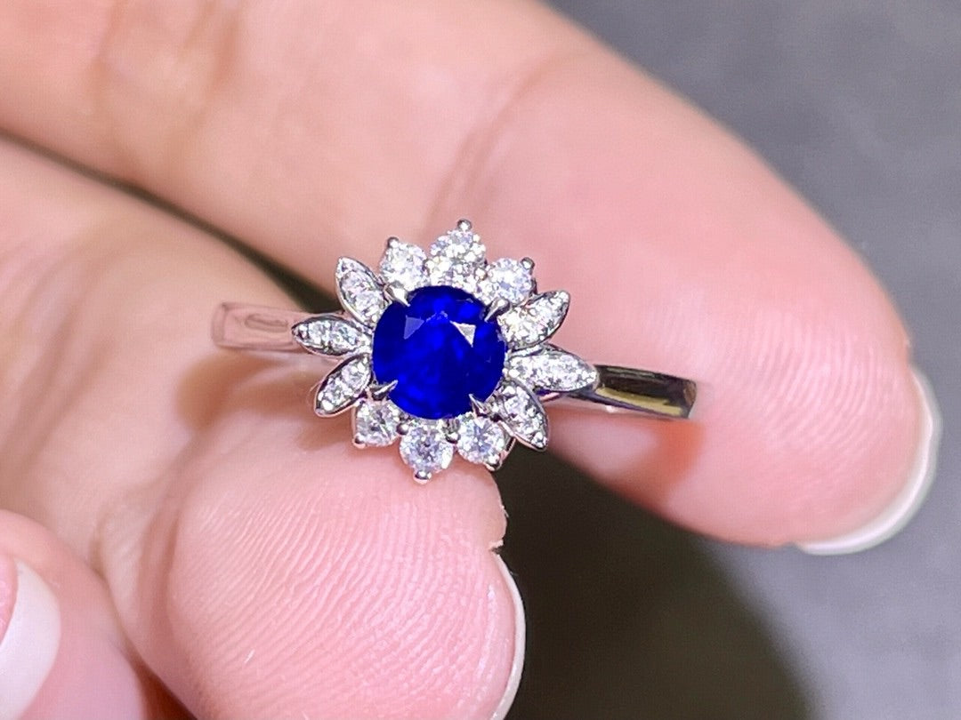 Sunflower design natural Sapphire  Ring(only 1 stock)