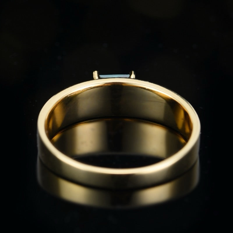 Nature Afghanistan emerald ring with wide ring band