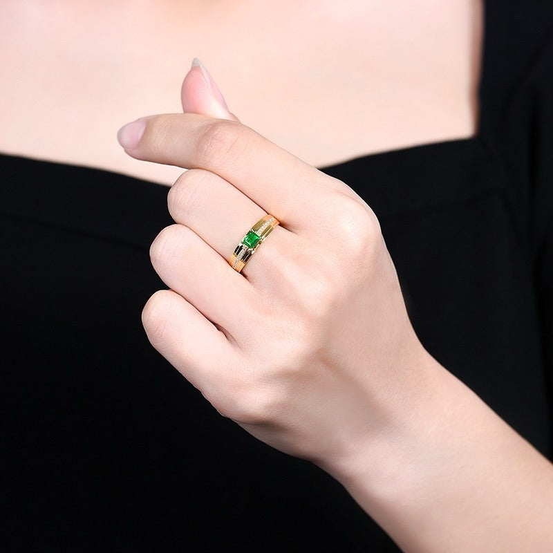 Nature Afghanistan emerald ring with wide ring band