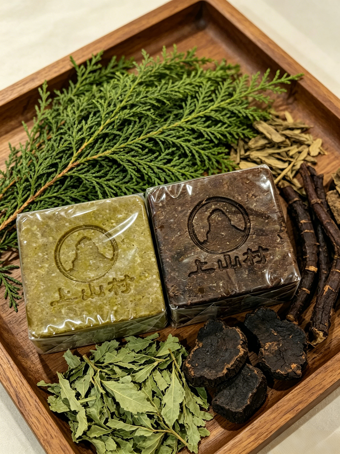 Ginseng Pine Shampoo Soap (Green Handmade Soap)and Ginseng And Rehmannia Shampoo Soap (Black Handcrafted Soap)
