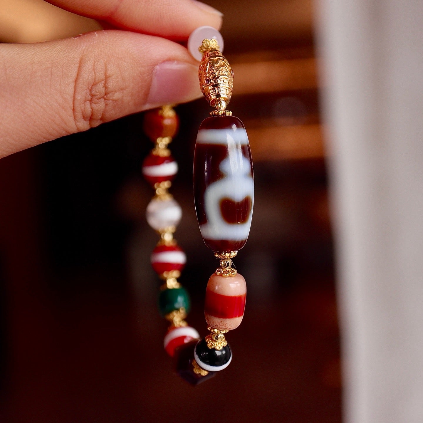 Natural Tibet Qu Gong treasure Vase Sky Pearl Bracelet