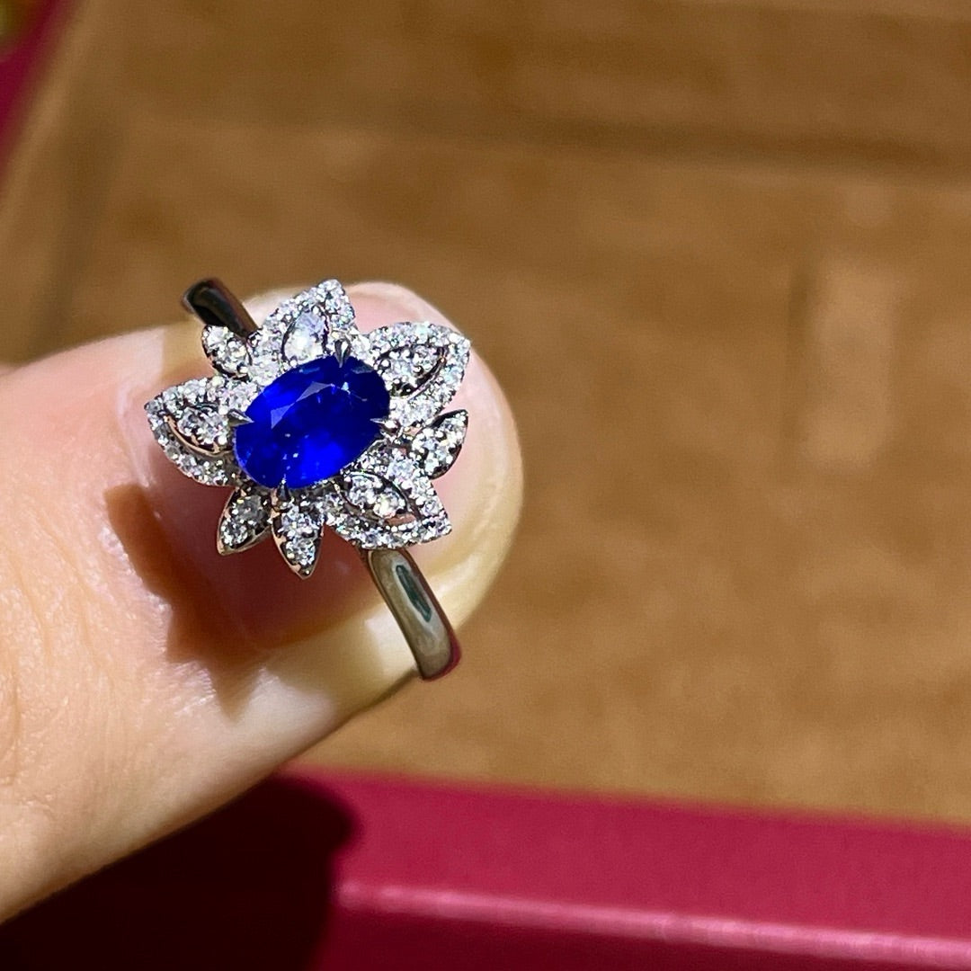 Maple leaf shape natural sapphire ring( Ring Size is customization)