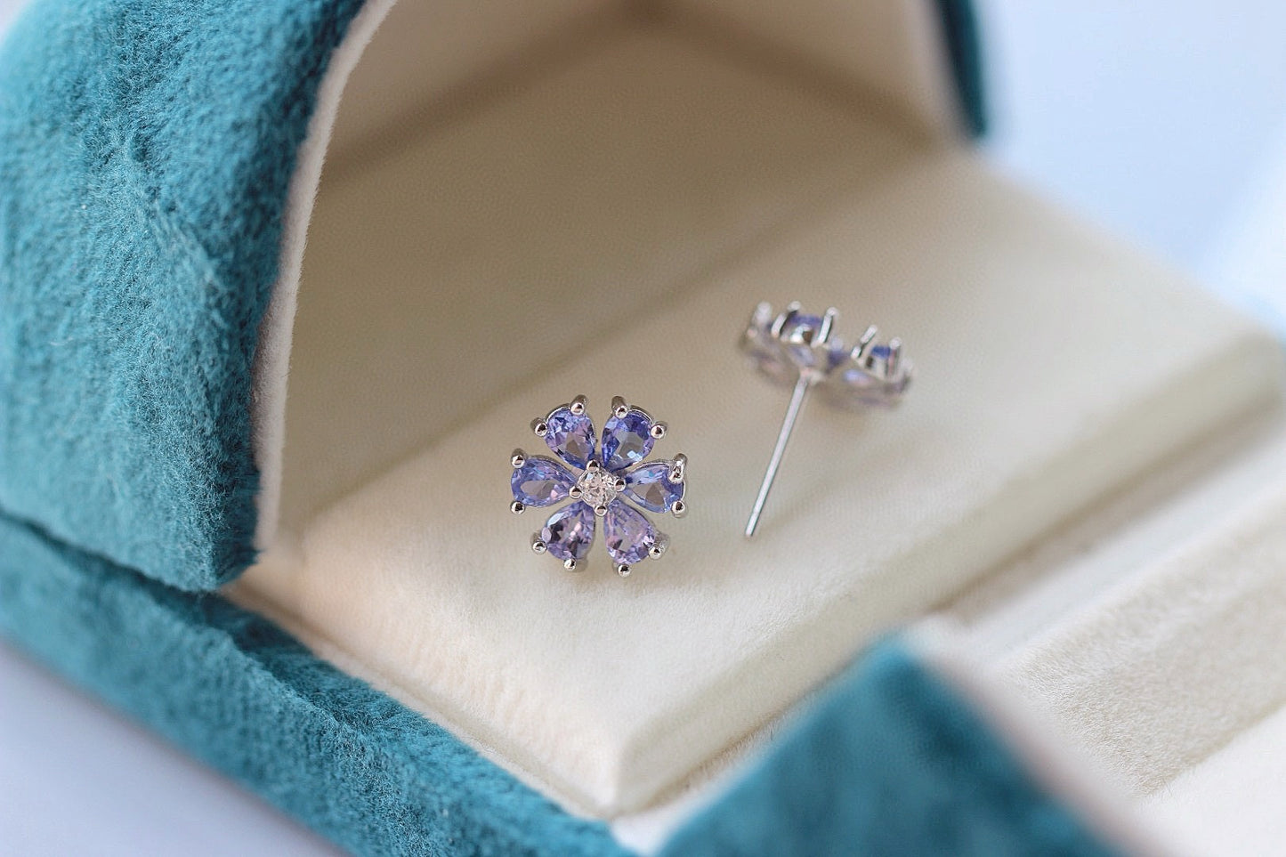 Nature amethyst earring studs