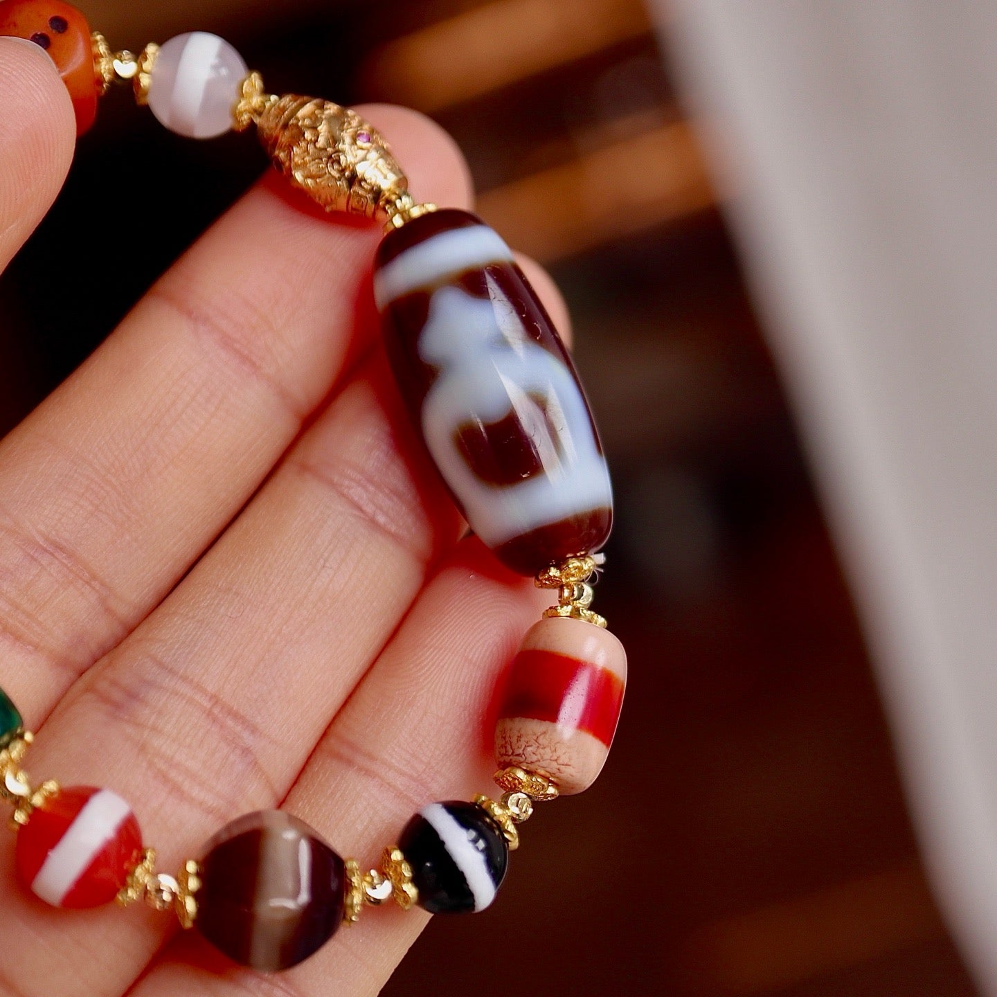 Natural Tibet Qu Gong treasure Vase Sky Pearl Bracelet