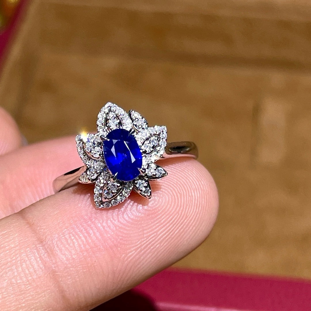 Maple leaf shape natural sapphire ring( Ring Size is customization)
