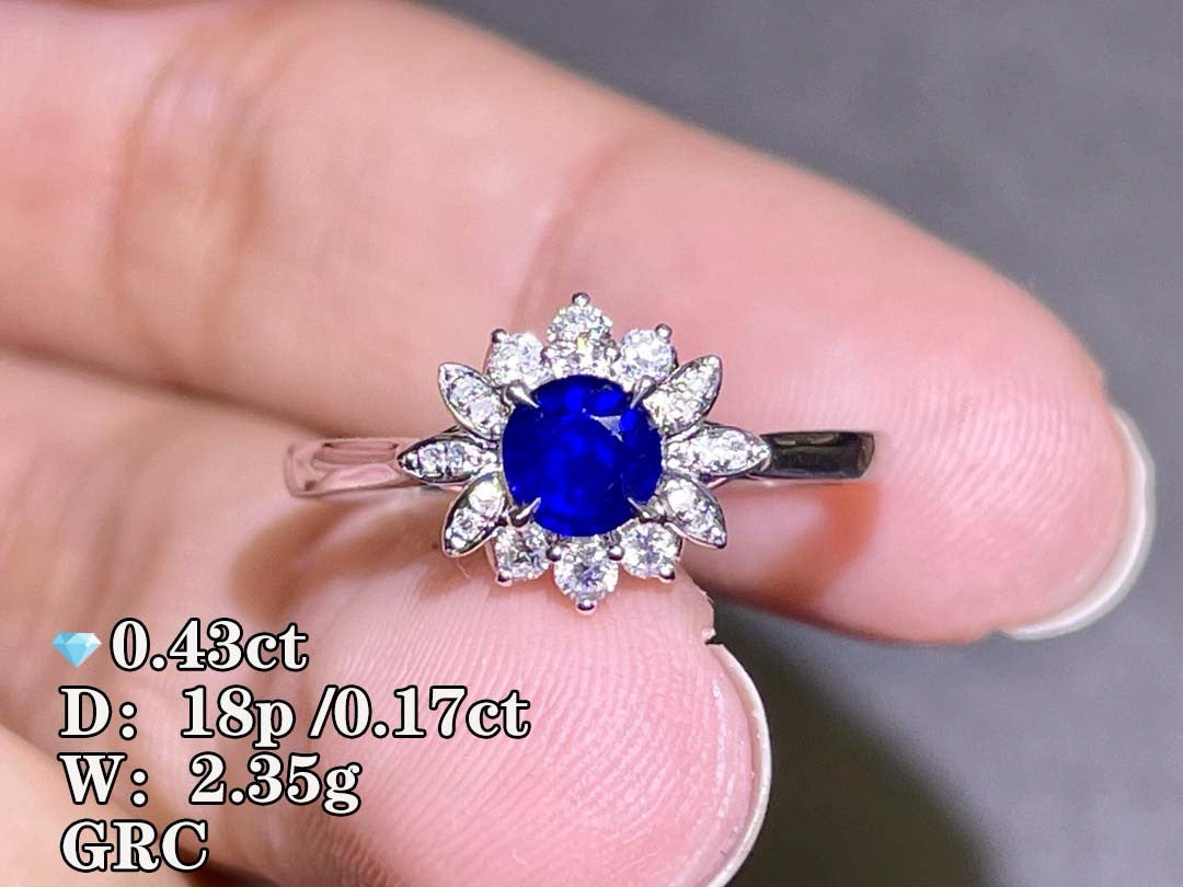 Sunflower design natural Sapphire  Ring(only 1 stock)