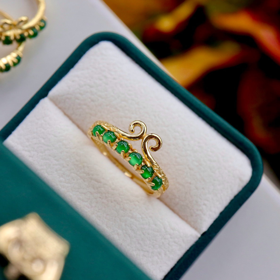 Natural Chrysoprasus Ring with Golden Hop shape