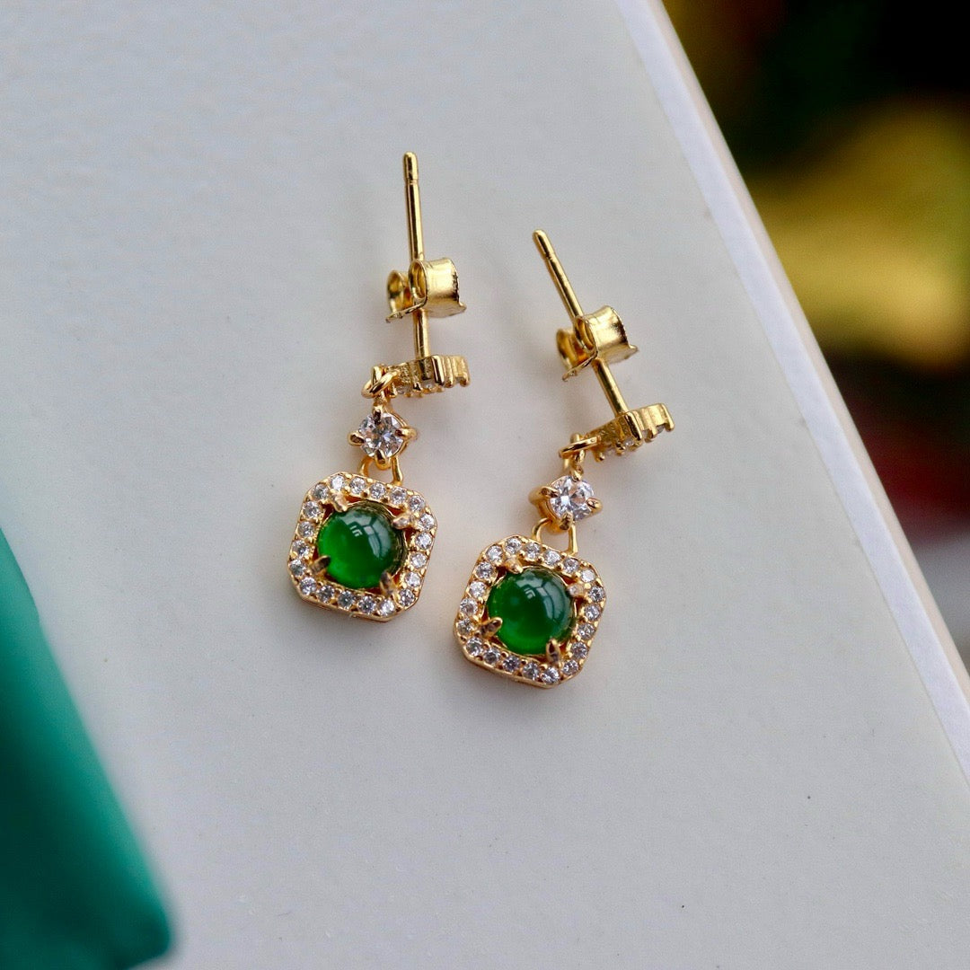Natural Vivid Chrysoprasus  drop shape Earrings