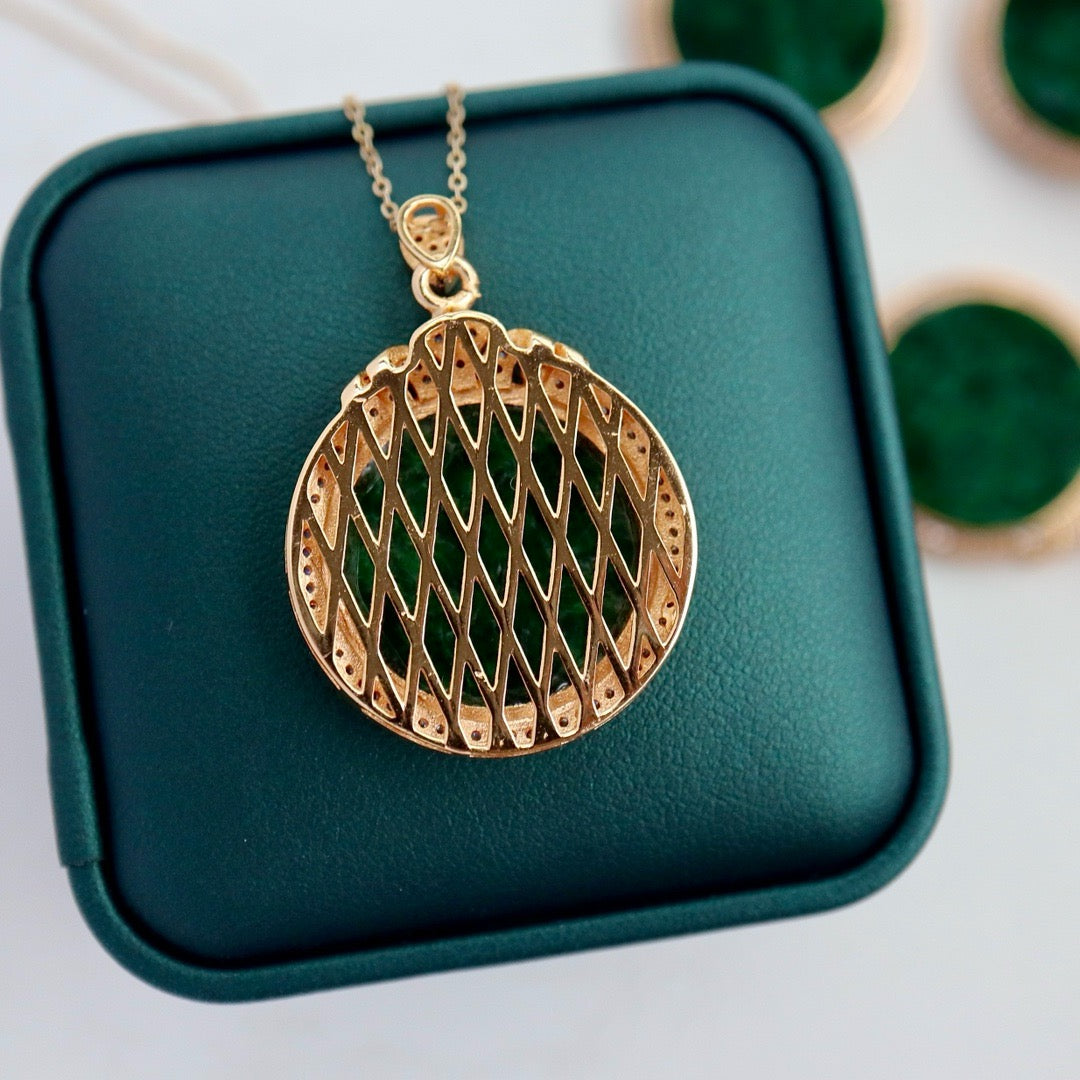 Natural Special Textures Chrysoprasus necklace