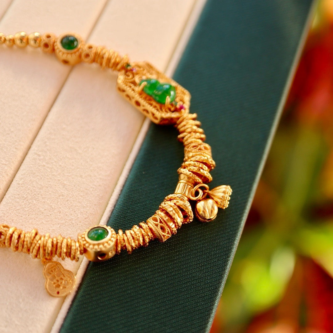 Natural Chrysoprasus necklace with minority design
