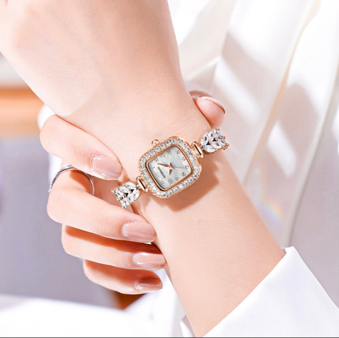 Mermaid tails shape ice crystal fashionable watch for lady